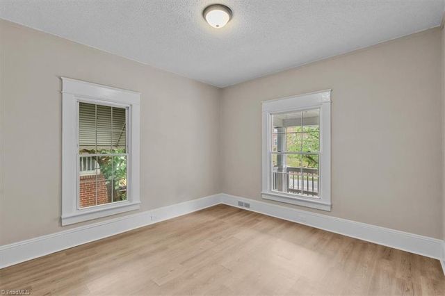 708 E Sprague Street, Winston-salem, NC 27107