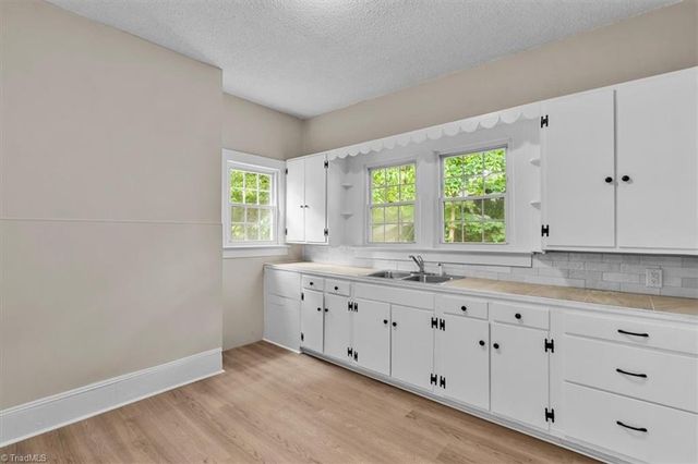 708 E Sprague Street, Winston-salem, NC 27107