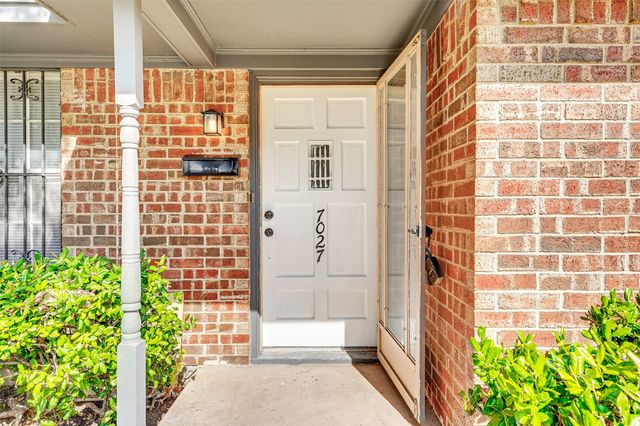 7027 Hunnicut Road, Dallas, TX 75227