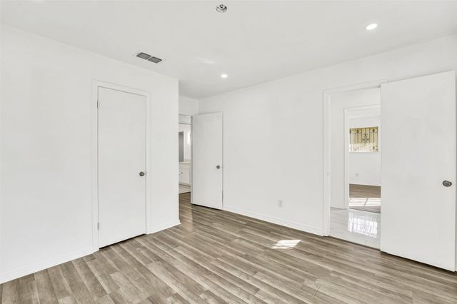 7027 Hunnicut Road, Dallas, TX 75227