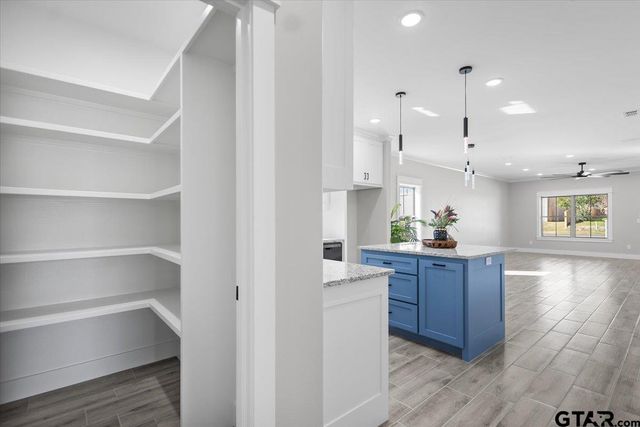 1413 N Summit, Tyler, TX 75702