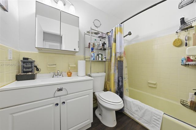 15 NW 204th St 30, Miami Gardens, FL 33169