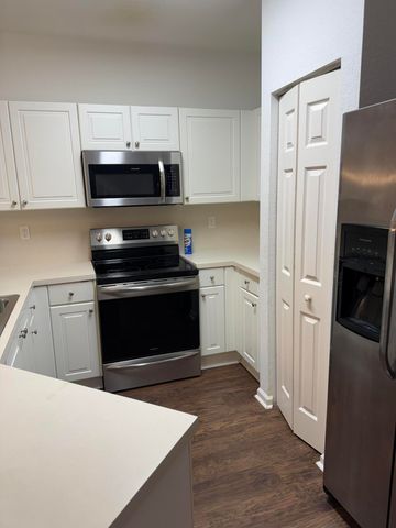 5168 SE Mariner Garden Circle, Stuart, FL 34997