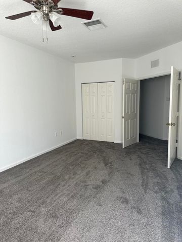 5168 SE Mariner Garden Circle, Stuart, FL 34997