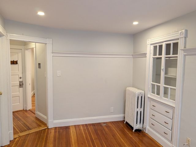 91 Wallingford Rd 3, Boston, MA 02135