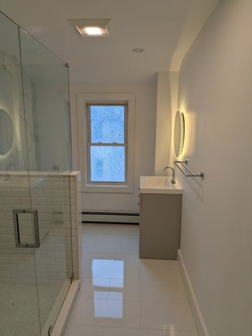 91 Wallingford Rd 3, Boston, MA 02135