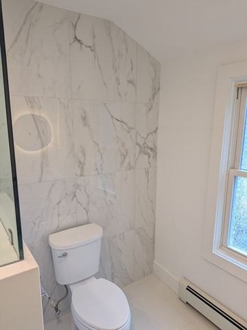 91 Wallingford Rd 3, Boston, MA 02135