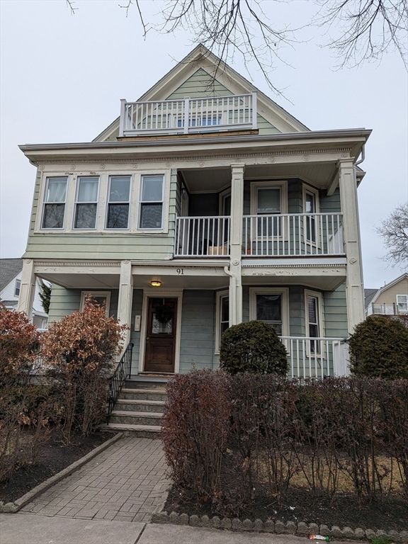 91 Wallingford Rd 3, Boston, MA 02135