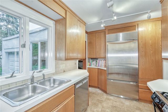 160 Commonwealth Road, Brighton, NY 14618