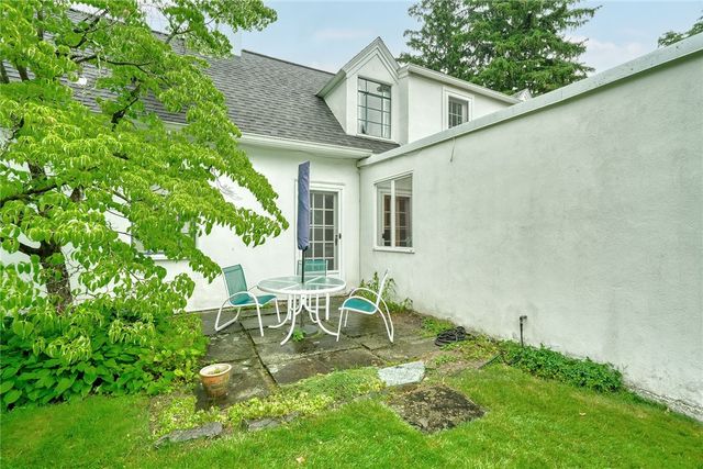 160 Commonwealth Road, Brighton, NY 14618
