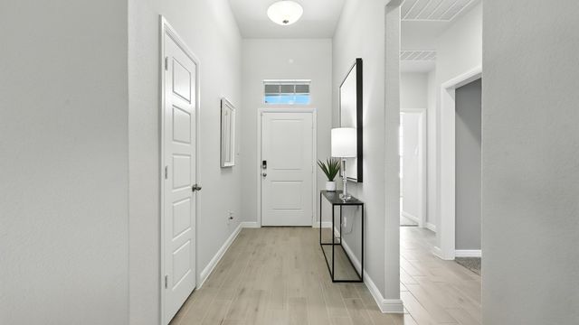 601 HARVEY Street, Grandview, TX 76050