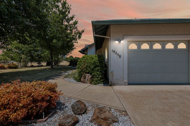 19258 Granola Way, Cottonwood, CA 96022