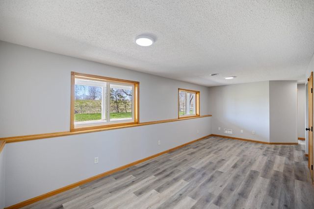 29640 Broadway Street, Lindstrom, MN 55045