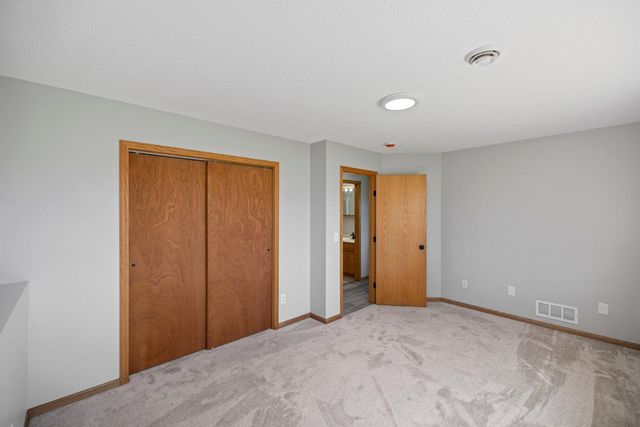 29640 Broadway Street, Lindstrom, MN 55045