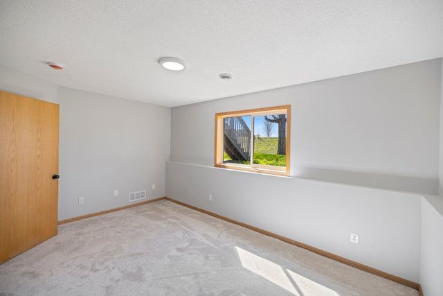 29640 Broadway Street, Lindstrom, MN 55045