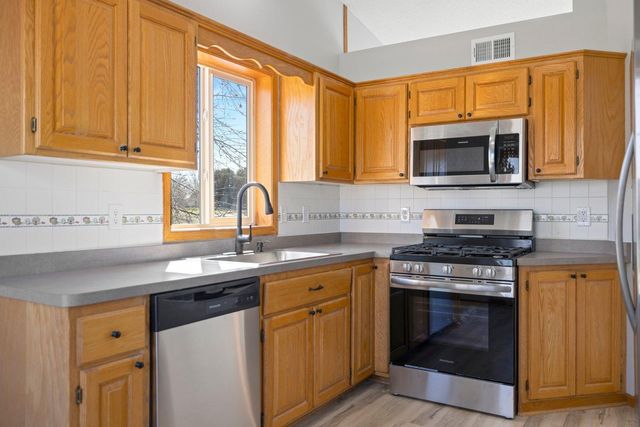 29640 Broadway Street, Lindstrom, MN 55045