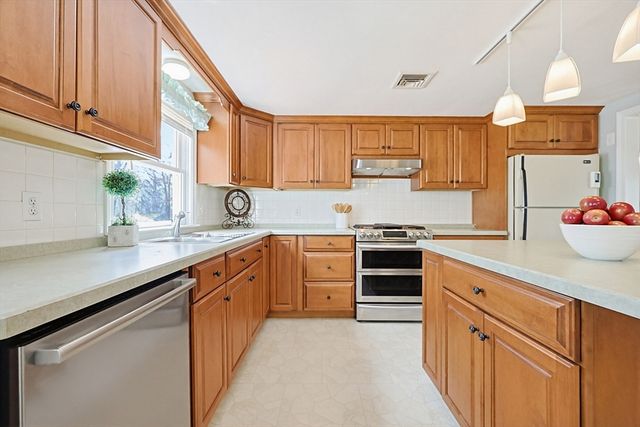 508 High St, North Attleboro, MA 02760