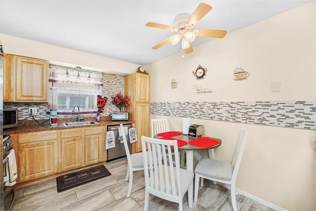 382 Prairie Avenue, Calumet City, IL 60409