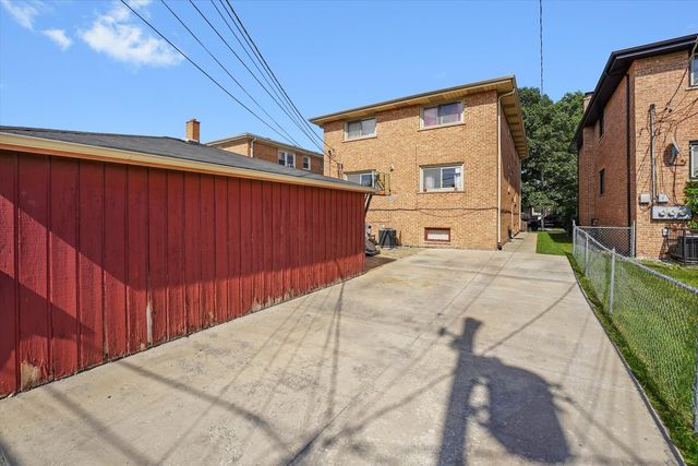 382 Prairie Avenue, Calumet City, IL 60409