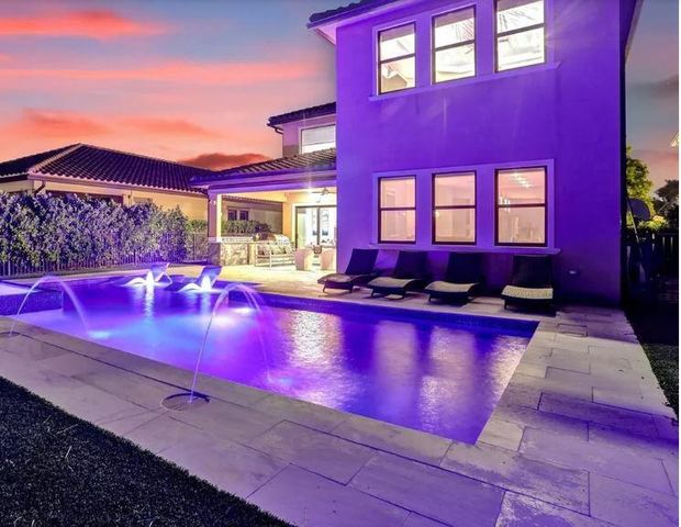 8665 E Baypoint Circle, Parkland, FL 33076