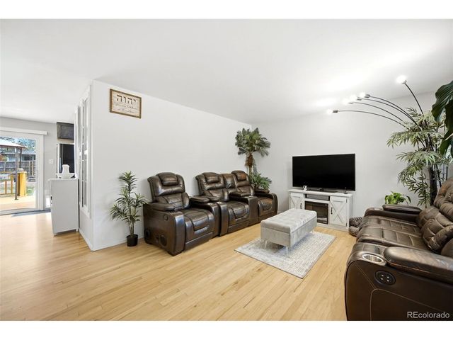 1800 S Vrain St, Denver, CO 80219