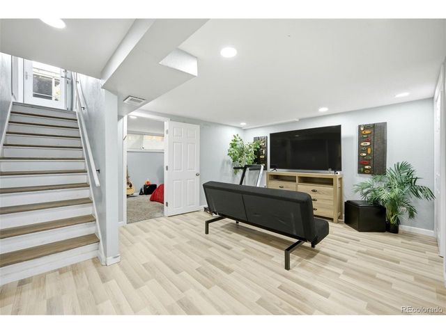 1800 S Vrain St, Denver, CO 80219