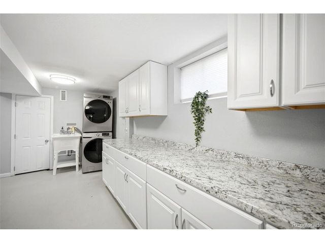 1800 S Vrain St, Denver, CO 80219