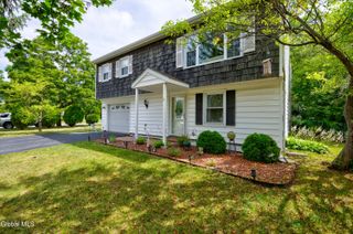 3E Rosemary Dr Ext. Extension, Albany, NY 12211