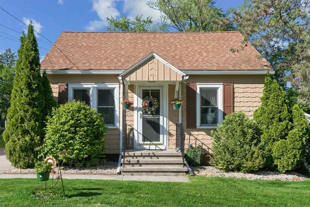 323 E MISSION ROAD, Green Bay, WI 54301