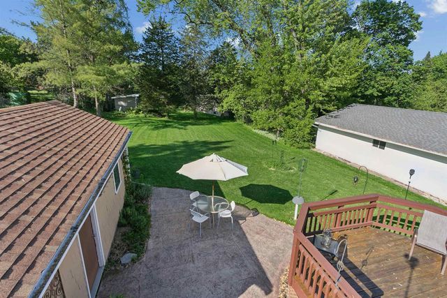 323 E MISSION ROAD, Green Bay, WI 54301