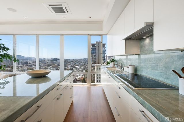 1750 Taylor Street 2202, San Francisco, CA 94133