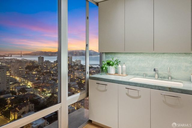 1750 Taylor Street 2202, San Francisco, CA 94133