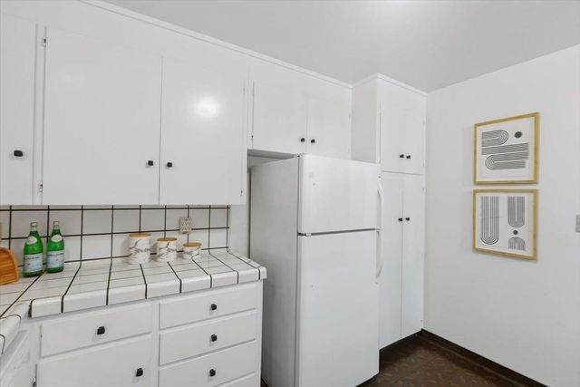 13910 Ravenwood Drive, Saratoga, CA 95070