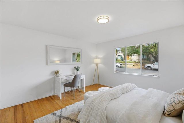 13910 Ravenwood Drive, Saratoga, CA 95070