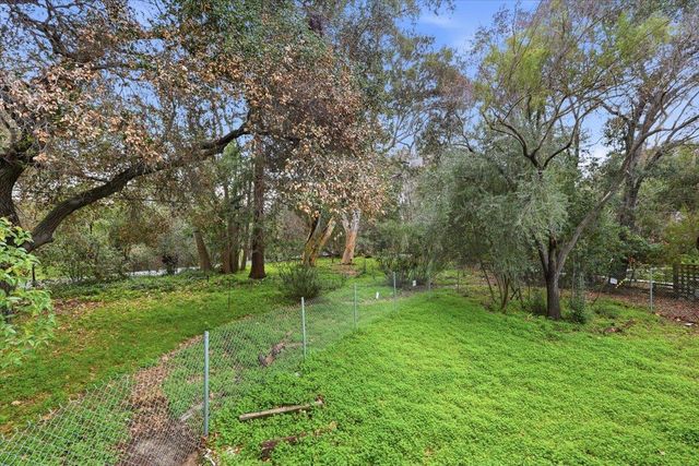 13910 Ravenwood Drive, Saratoga, CA 95070