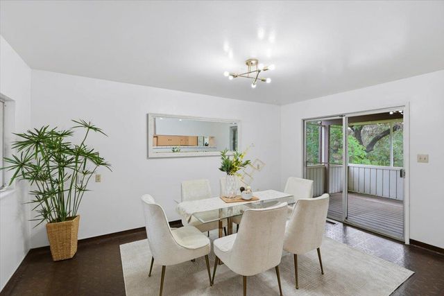 13910 Ravenwood Drive, Saratoga, CA 95070