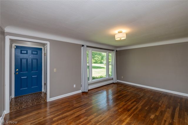 8073 W 130th Street, North Royalton, OH 44133