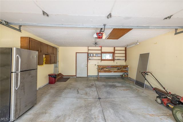 8073 W 130th Street, North Royalton, OH 44133