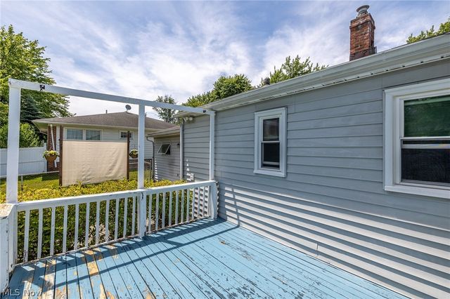 8073 W 130th Street, North Royalton, OH 44133
