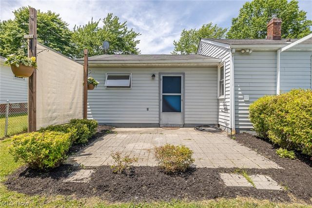 8073 W 130th Street, North Royalton, OH 44133