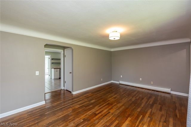 8073 W 130th Street, North Royalton, OH 44133