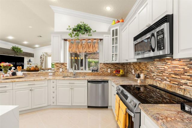 4960 NW 106th Avenue, Coral Springs, FL 33076