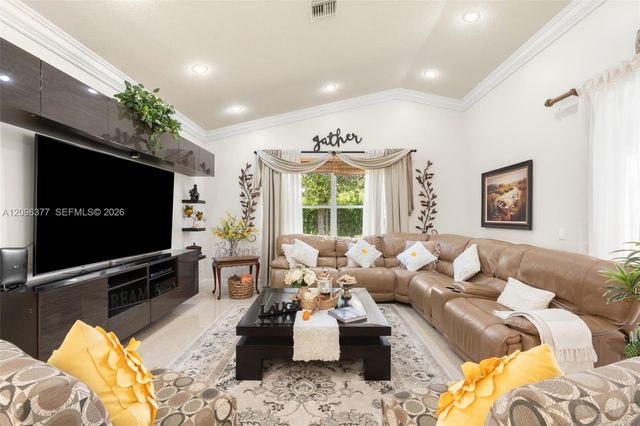 4960 NW 106th Avenue, Coral Springs, FL 33076