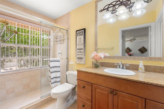 4960 NW 106th Avenue, Coral Springs, FL 33076