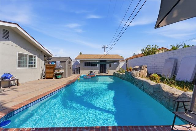 1214 N Holly, Anaheim, CA 92801