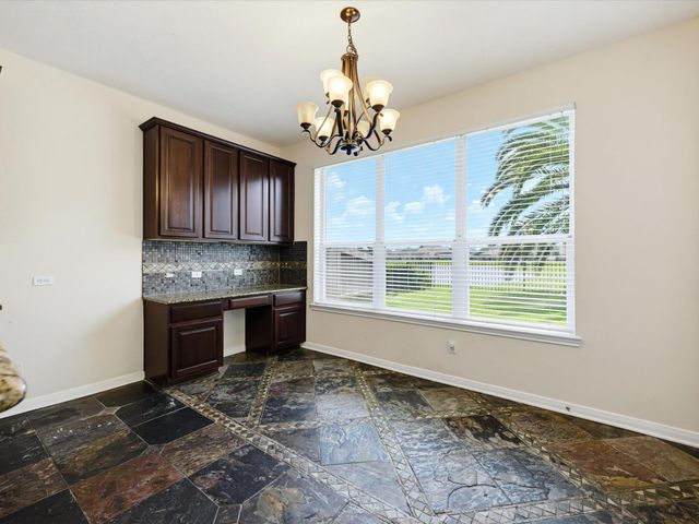 57 Terra Bella Dr, Manvel, TX 77578