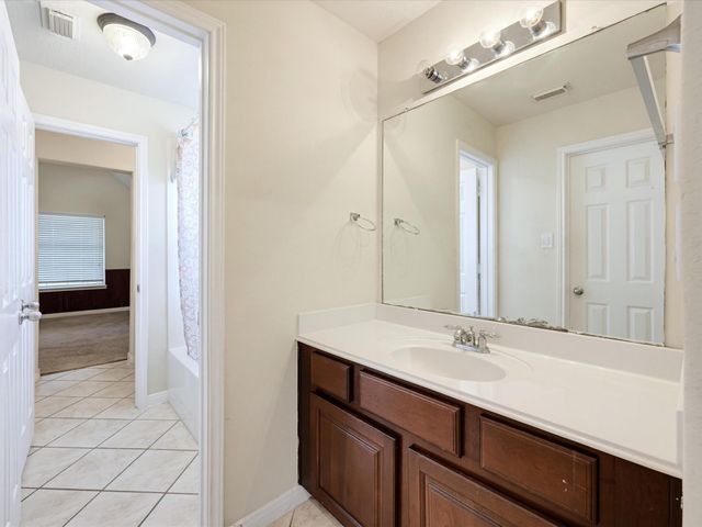 57 Terra Bella Dr, Manvel, TX 77578