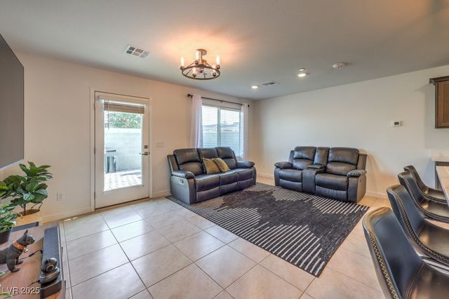 4278 Lemay Street 2, Las Vegas, NV 89115