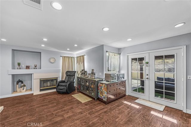 850 Autumn, Corona, CA 92881