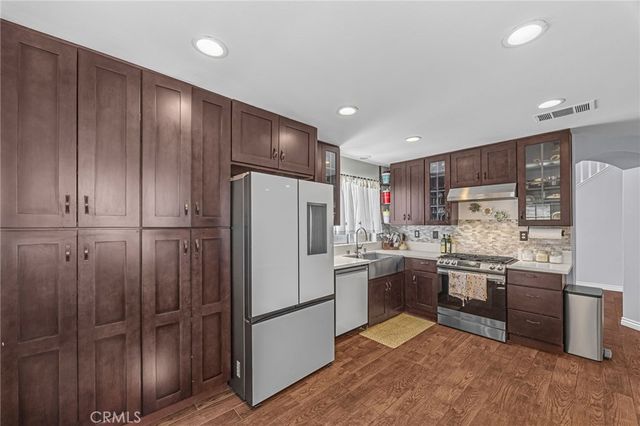 850 Autumn, Corona, CA 92881
